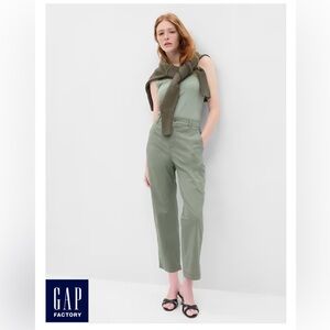 GAP High Rise Girlfriend Khakis in Green